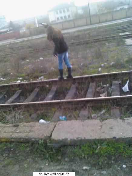 Brookelle - pe la tren pe sine ;) - ME &I