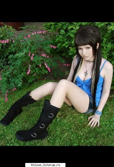Emilia C-R - ce imi place tipa asta e chiar frumoasa e - [E][M][O]