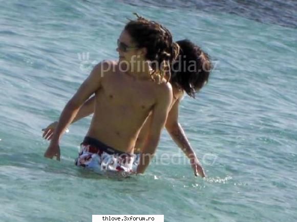 Gemenii in vacantza...^^ - frumoase pozele din vacantza :X...mai ales pers - KAULITZ TWINS