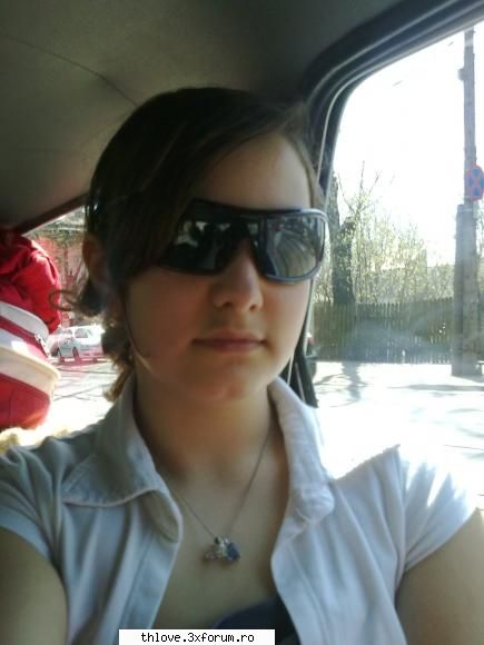 Just I ... MusikEngel :X:D:) - ochelarrriii de soare ... eram in Bucureshti - ME &I