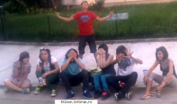 Lex. si nimic mai mult - De ieri de la bere Eu sunt aia din dreapta - ME &I