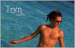 Mama la 16 ani.. - Tom:a da..unde? Tom se uita cu ochii mici la jaz - FANFICTION