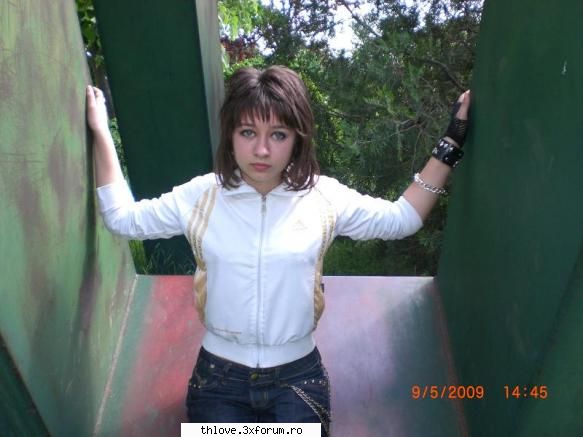 NiChT VaMPire~thE ZuZu~ - se pot mari dati un click lool ce moak am aici - ME &I