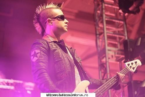 -Nota pentru poza- - ^^Sk8er Girl_<3 A7x^^ - GAMES