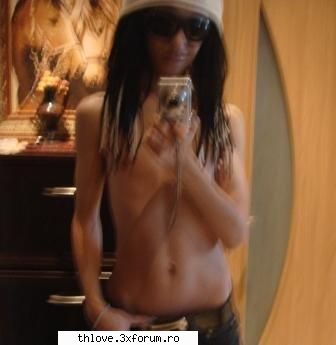 Sosia lui Bill??? - Mike n-are tupeu sa-si dea tricoul jos - B I L L  K A U L I T Z