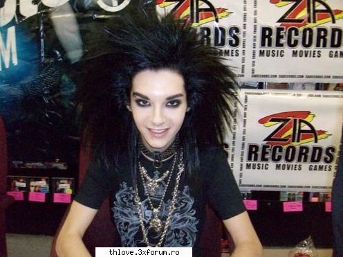 Tokio Hotel si Miley Cyrus. - what???!! th ji cu papusica - TOKIO HOTEL