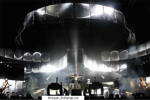 Tokio Hotel str�nge bani �mpotriva la SIDA. - ft ft dragutza din partea lor:X:X i iubesccc - TOKIO HOTEL