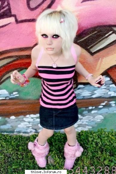 dakota rose - ^^Sk8er Girl_<3 A7x^^ - [E][M][O]