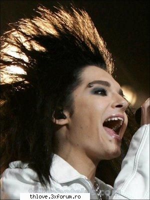 faze dure tokio hotel :)) - B vine o furtuna inchide tom geamurile kmi zboara - CAFENEA