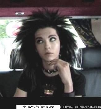 faze dure tokio hotel :)) - B cum ziceam era una nuh zece taranule - CAFENEA