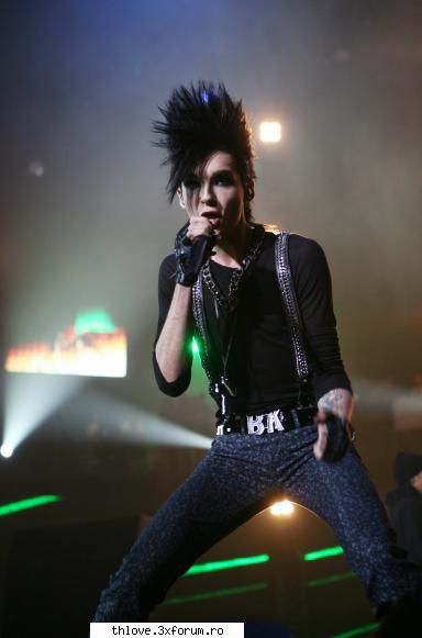 faze dure tokio hotel :)) - B: o like it like it,i'll do you like a truck :> - CAFENEA