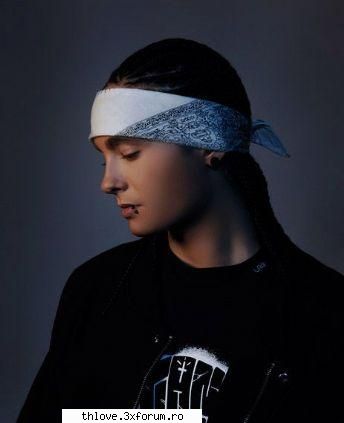 faze dure tokio hotel :)) - B: Ce-ai bre?:( T: Sunt trist..:( B: De ce?:( T - CAFENEA