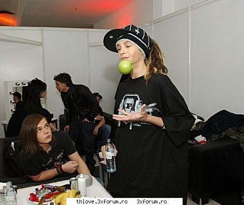 faze dure tokio hotel :)) - T Georg,uite,uite,uite-te perede... Ge uit,ma - CAFENEA