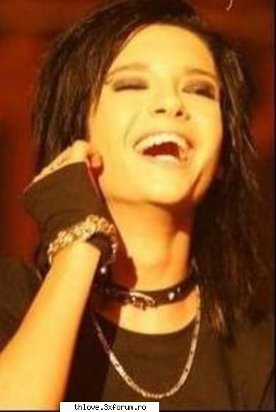 faze dure tokio hotel :)) - suna:>:>Pervers B: Alo?!?! X: Da fiule. B - CAFENEA