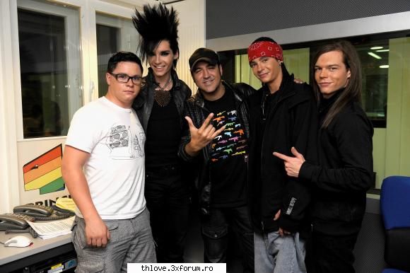 faze dure tokio hotel :)) - Dragut... B: aoleu.. T: ma face de cacat B: ce - CAFENEA