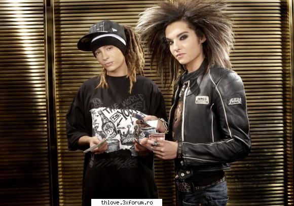 faze dure tokio hotel :)) - T: bro..facem un viitor dublu? B: ce ma? T: hai - CAFENEA