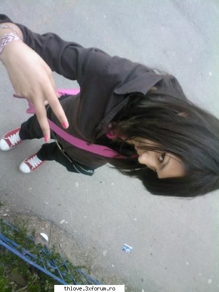 i`m not a fake!!i`m real - Hallo al io`s rux am 14 ani,sunt din valcea imi - ME &I