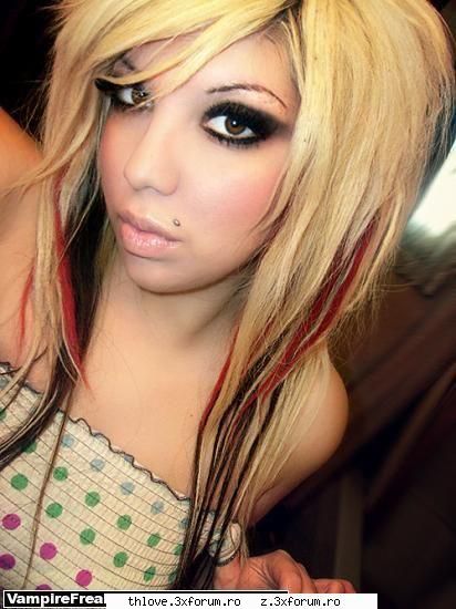 jevee masacre - ^^Sk8er Girl_<3 A7x^^ - [E][M][O]