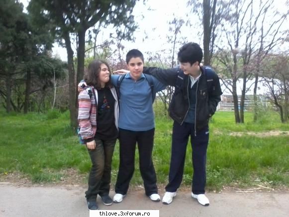 me...pitik - am niste fetze ...am uitat sa fac poza cnd ma - ME &I