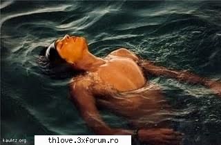 poze cu tom - αηtoniα ♀ - T O M  K A U L I T Z