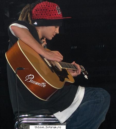 poze cu tom - ^^Sk8er Girl_<3 A7x^^ - T O M  K A U L I T Z
